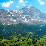 Zur Hoehe By Interhome